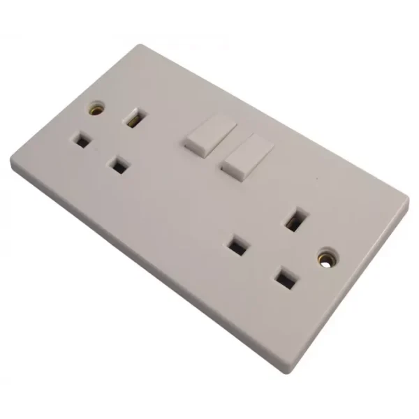 2 Gang 13A Single Pole Twin Doubled Plug Electric Wall Socket Switched Fixings Included